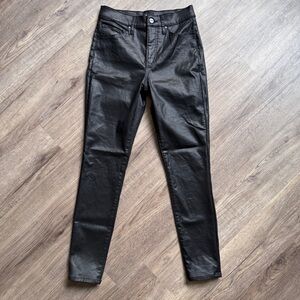 Express Women's Black Shiney Coated High Rise Skinny Jeans - Size 2 Regular